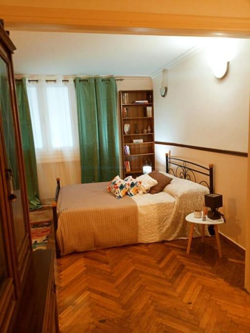 Romantic Apartment Ideal For Women! Αθήνα Εξωτερικό φωτογραφία