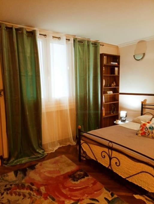 Romantic Apartment Ideal For Women! Αθήνα Εξωτερικό φωτογραφία